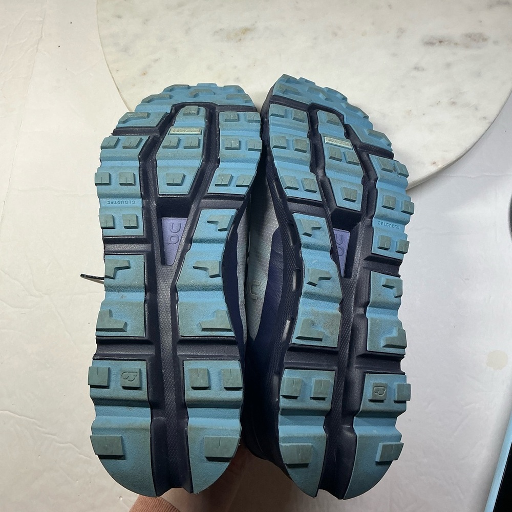 On Cloud Women's Size 10 Navy Wash Blue Cloudvista Trail Running Shoes - Picture 9 of 15